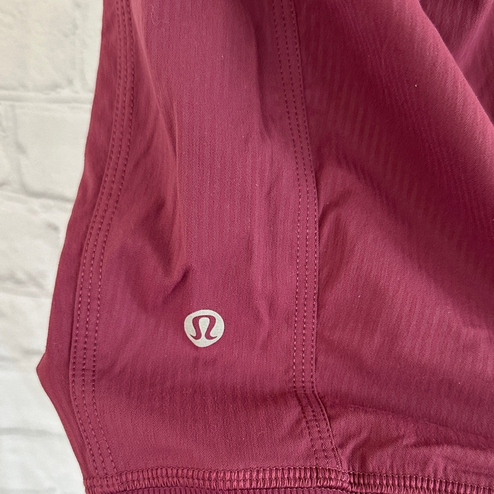 Lululemon Cropped Jogger Pants in Deep Berry size 8 - Picture 5 of 11
